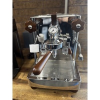 Lelit Bianca V3 - Stainless Steel with Walnut Handles - HAIRLINE SCRATCH